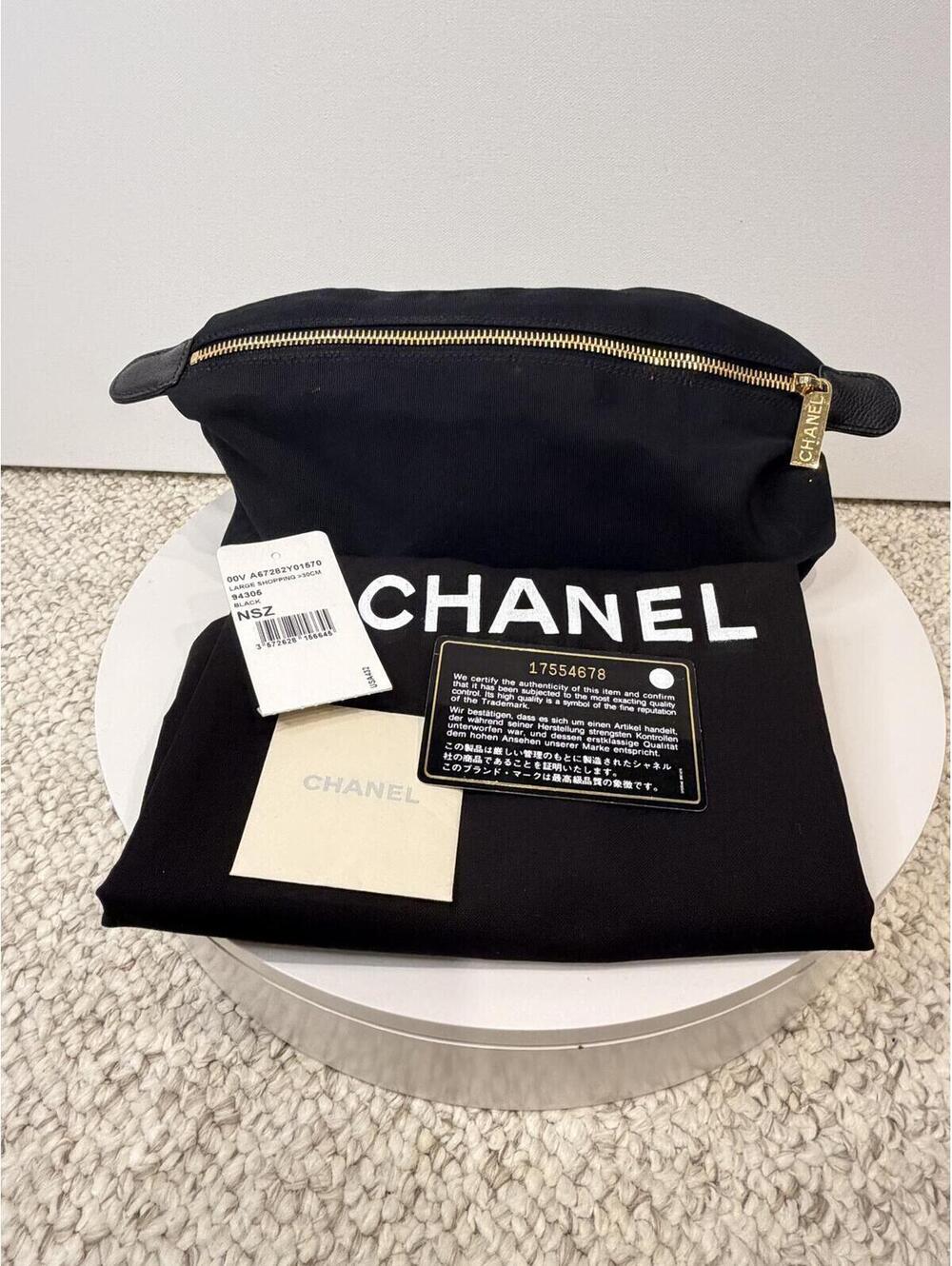 Authentic Chanel Black Leather Cerf Shopping Tote Pristine - Picture 5 of 14